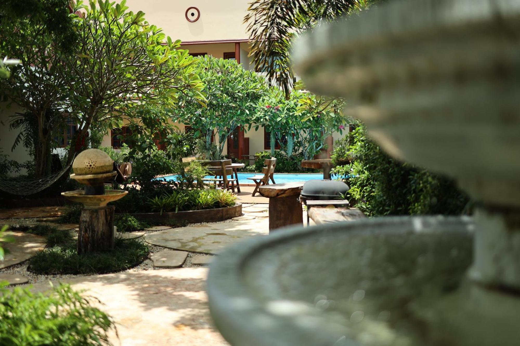 Namphung Phuket Boutique Resort Rawai Экстерьер фото